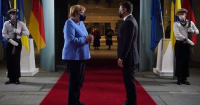 В ОПУ сказали, что Зеленский обсудит с Меркель во время ее визита в Киев