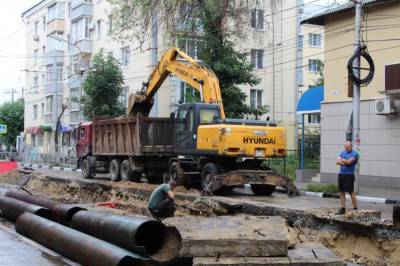 Депутаты областной Думы проконтролировали ремонт теплотрассы на улице Новой в Рязани