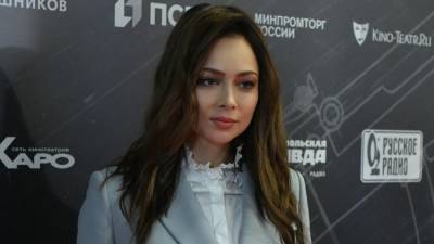 Самбурская не смогла расторгнуть контракт с Дробышем через суд