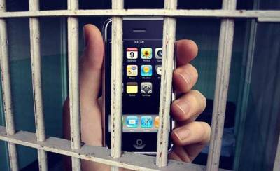 В украинских СИЗО разрешат пользоваться телефонами и интернетом: в чем суть эксперимента