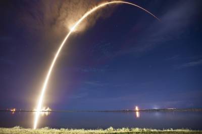 США испытали новую межконтинентальную баллистическую ракету