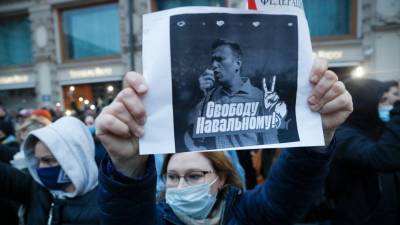 Госдепартамент США: Мы внимательно следим за ситуацией с Навальным
