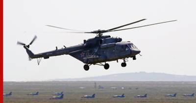 На Камчатке упал вертолет с туристами на борту
