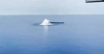 Попытки подрыва авианосца ВМС США сочли сигналом для России и Китая