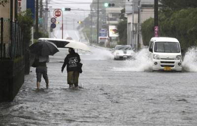 Более 26 тыс. человек предписали эвакуироваться из-за ливней на юго-западе Японии