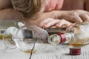 Возраст продажи алкоголя планируют увеличить