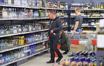 В России могут поднять возраст продажи алкоголя