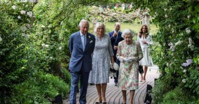 Елизавета II - принц Чарльз - принц Филипп - герцогиня Камилла - принцесса Анна - Сделано 70 лет назад: принц Чарльз показал новое архивное фото - prm.ua - Украина