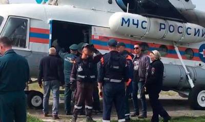 На Камчатке потерпел крушение вертолет с туристами. Восемь человек пропали без вести