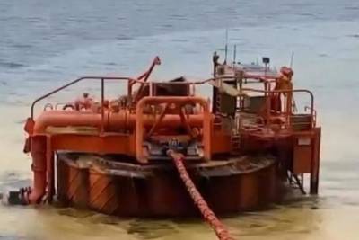 Как и всех меня беспокоит ситуация с разливом нефти в порту Новороссийска: губернатор Кубани обсудит ликвидацию последствий аварии