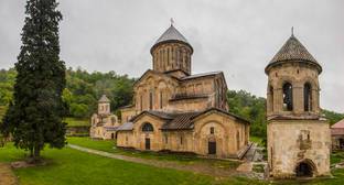ЮНЕСКО связала повреждение монастыря в Гелати с ошибками реставраторов
