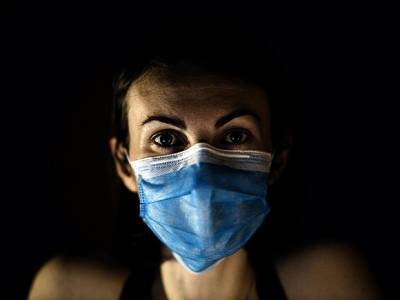 «Нет вирусов с таким уровнем смертности»: доктор Мясников опроверг пугающие слухи о штамме «йота»