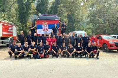 Греки с восторгом приняли помощь сербских пожарных