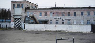 Трое заключенных «девятки», экс-начальников которой судят за избиение, пожаловались замрокурора Карелии