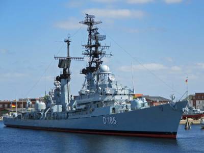 В Каспийском море корабли «Углич» и «Великий Устюг» провели учения ПВО