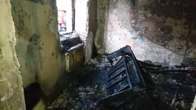 В Башкирии в пожаре чуть не погибла молодая семья с годовалым малышом