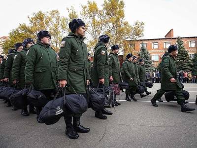В Госдуму внесен законопроект о зачете службы в армии при формировании досрочной пенсии