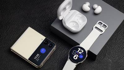 Революционные новинки от Samsung: складные смартфоны, наушники и умные часы