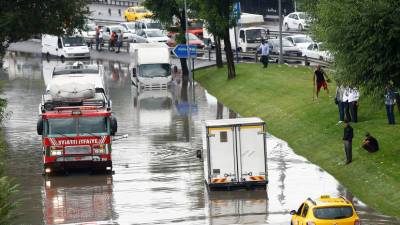 Anadolu: в Турции в результате наводнения погибли шесть человек