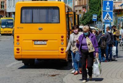 В нескольких маршрутках в Киевской области снизили проезд