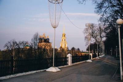 На территории Рязанского кремля устанавливают новые камеры наблюдения