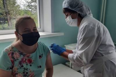 Бондарские медики ведут ревакцинацию жителей от коронавируса