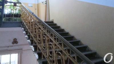 Восхищаемся: говорящая старинная лестница на одесской Княжеской