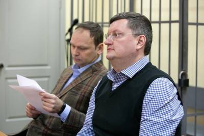 Адвокат политолога Крашенинникова написал жалобу на дознавателя по делу о клевете