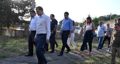 Омбудсмен Армении и глава Фонда населения ООН побывали в капанском селе Сюник