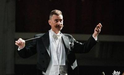 Главным дирижером и художественным руководителем Тюменского филармонического оркестра завтра назначат Алексея Карабанова