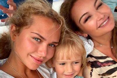 Дмитрий Маликов - Стефания Маликова с семьей отдыхает на Средиземном море и публикует новые фото младшего брата - skuke.net - Новости