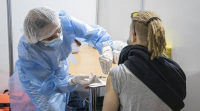Украинцам рассказали, что делать в случае отмены записи на вакцинацию