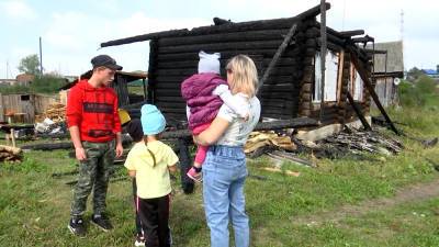 В Свердловской области подросток спас троих детей из горящего дома