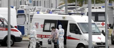 COVID в России: суточная смертность впервые превысила 800 человек