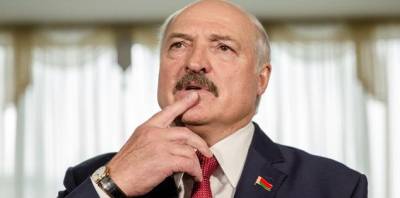 Лукашенко прервал выступление чиновника о коронавирусе, назвав его лексикон «матерным»