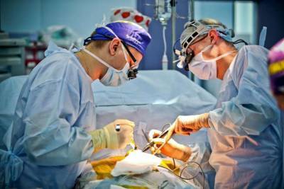 В Польше хирурги пришили ребенку оторванную голову