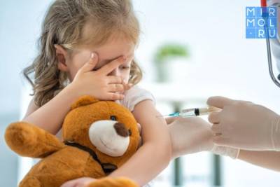 Гинцбург пообещал зарегистрировать в сентябре детскую вакцину от COVID-19
