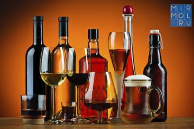 Минздрав РФ разработал законопроект о запрете на продажу крепкого алкоголя людям до 21 года