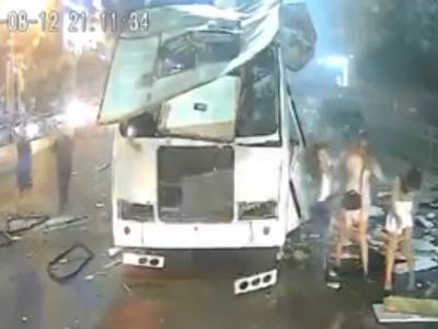 Опубликованы два видео момента взрыва автобуса в Воронеже