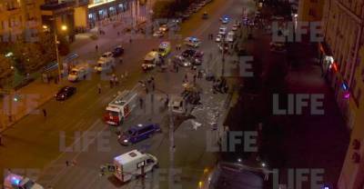 Лайф заснял с дрона место взрыва автобуса в Воронеже