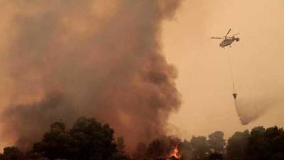 Мощные пожары в Греции: полиция задержала более 100 поджигателей лесов