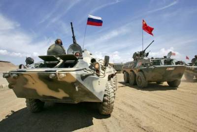 Министры обороны прибыли на совместные военные учения России и КНР
