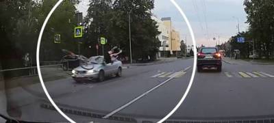 Жуткие кадры: в центре Петрозаводска сбили велосипедиста