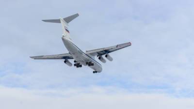 Самолет МЧС России доставил в Таджикистан гуманитарный груз