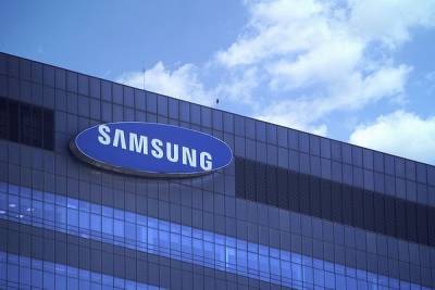 Samsung начнет выпускать смартфоны из мусора
