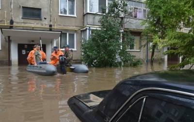 В Керчи из-за подтопления перекрыт центр