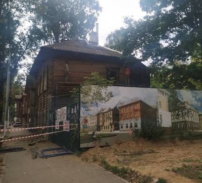 Исторические дома сносят в квартале Церкви трех святителей в Нижнем Новгороде