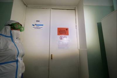 Более 200 новосибирцев с коронавирусом попали в реанимации