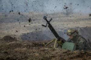 На Донбассе украинские позиции обстреляли 5 раз: один военный получил ранение