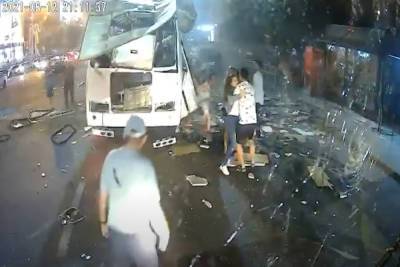 «Лента.ру»: в автобусе в Воронеже взорвался газовый баллон одной из пассажирок